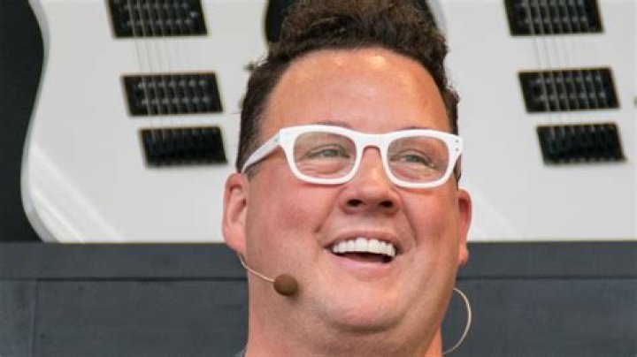 How many Michelin stars does Graham Elliot have?