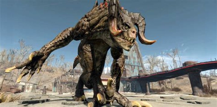 How tall are deathclaws?