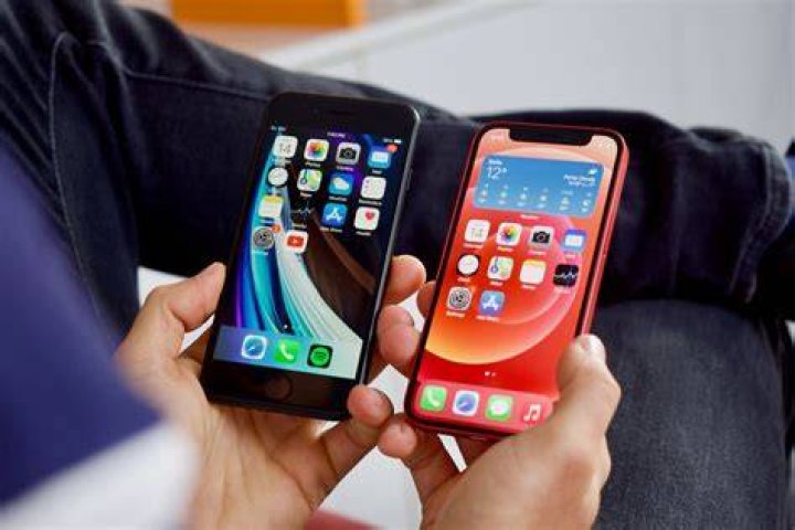 Is iPhone 12 mini smaller than SE?