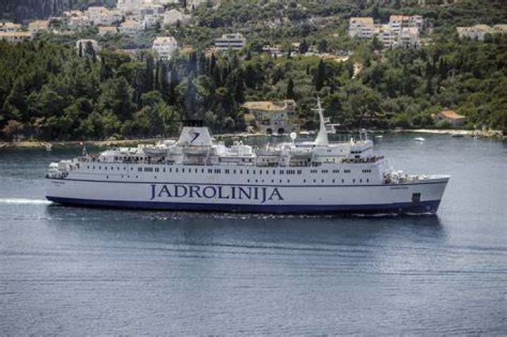 Is there a ferry from Croatia to Greece?